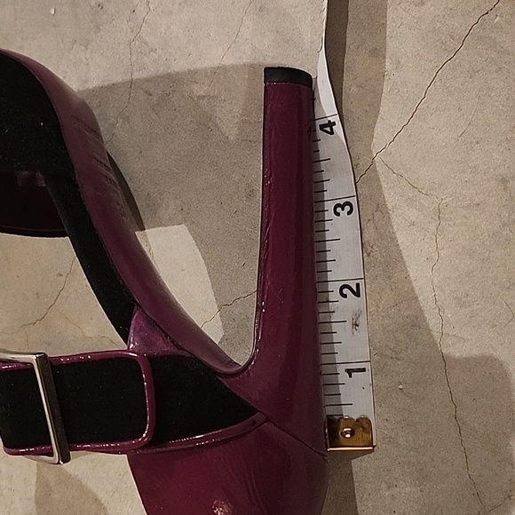 EUC authentic Sergio Rossi heels. - Picture 5 of 9